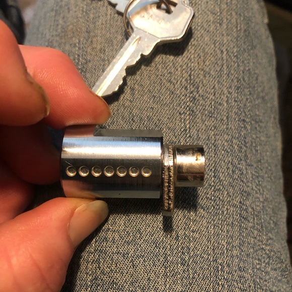 Lock with keys - Picture 3 of 5